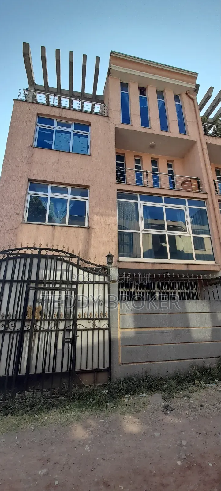 6bdrm House in Haile Garment, Nifas Silk-Lafto for sale