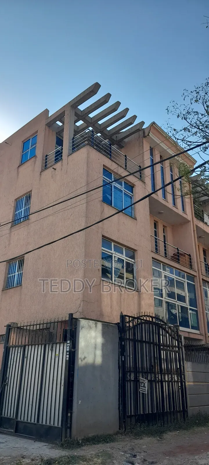 6bdrm House in Haile Garment, Nifas Silk-Lafto for sale