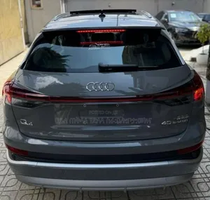 New Audi Q4 e-tron 2024 Gray