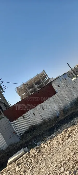 ለሽያጭ የወጣ ቦታ ሃይሌ ጋርመንት ዲያስፖራ ሰፈር