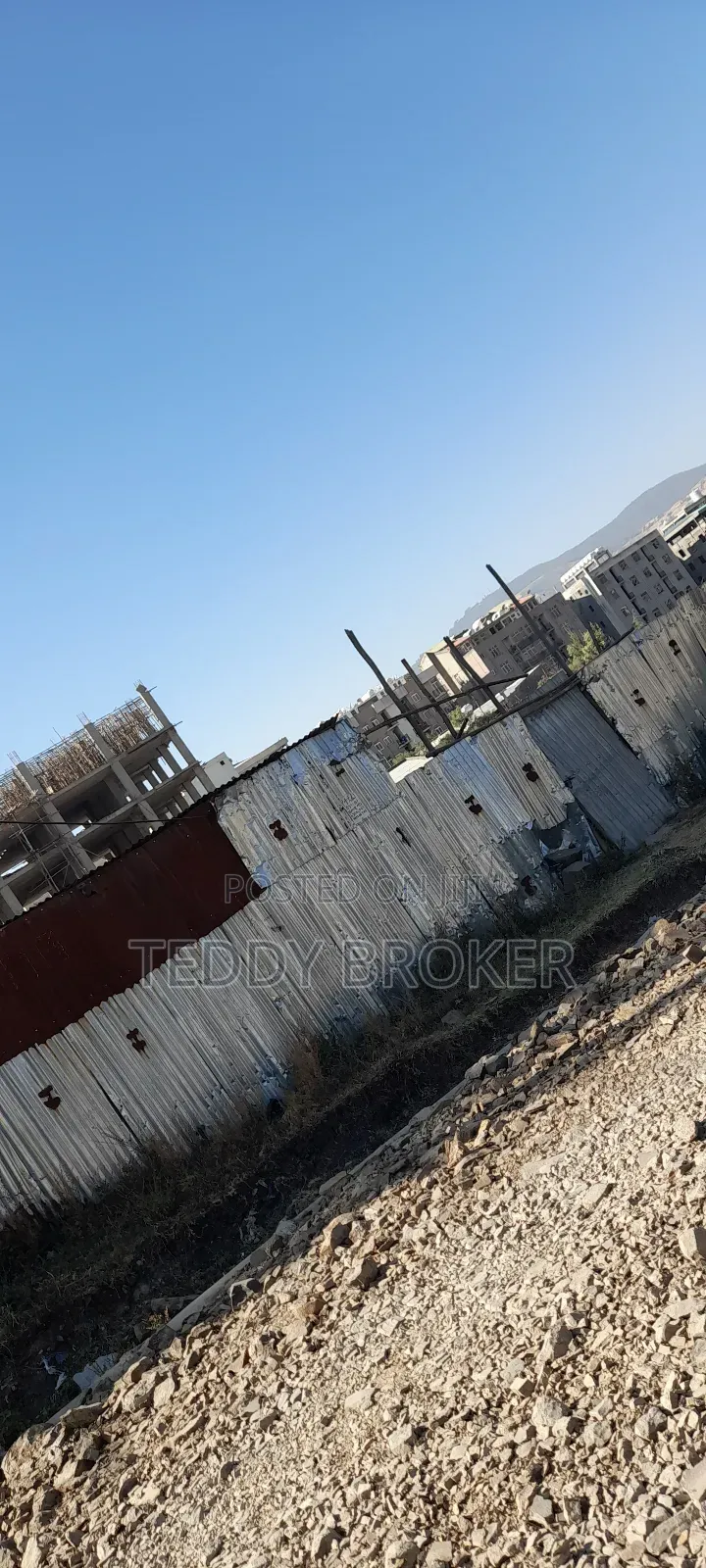 ለሽያጭ የወጣ ቦታ ሃይሌ ጋርመንት ዲያስፖራ ሰፈር