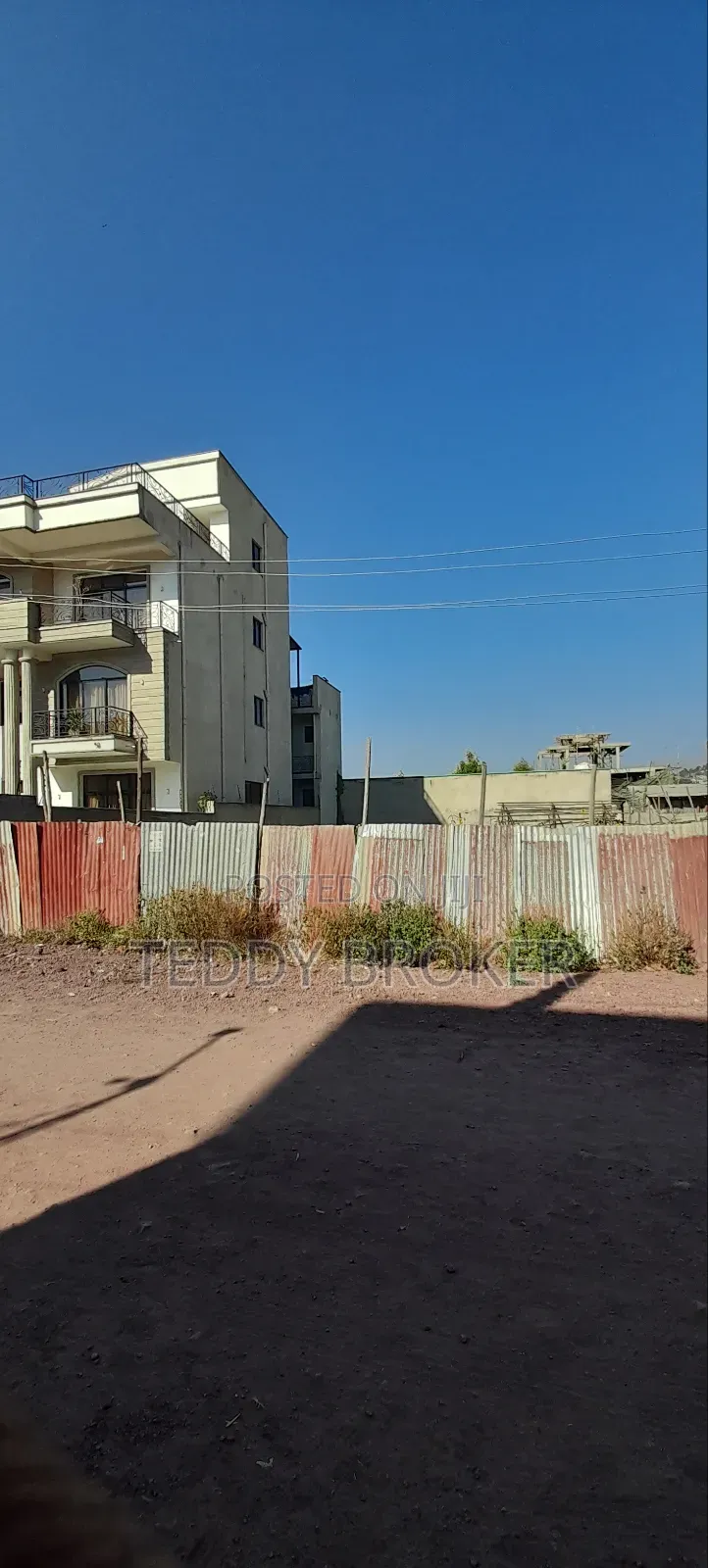 ለሽያጭ የቀረበ ቦታ ሃይሌ ጋርመንት