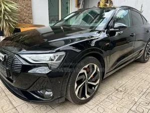 New Audi Q8 e-tron 2024 Black