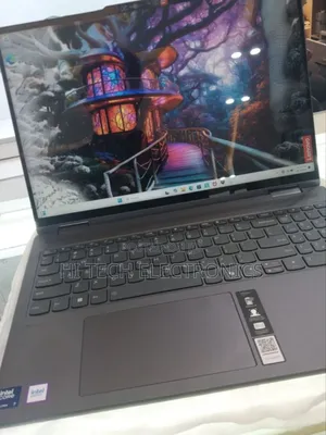 New Laptop Lenovo Yoga 7i 16GB Intel Core Ultra 7 SSD 1T