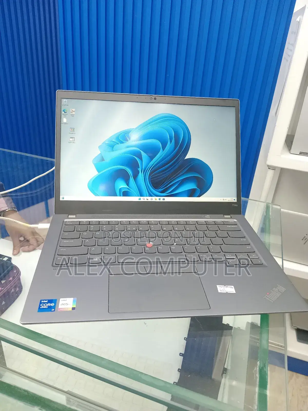 New Laptop Lenovo Thinkpad T14s Gen 2 16GB Intel Core I7 SSD 512GB