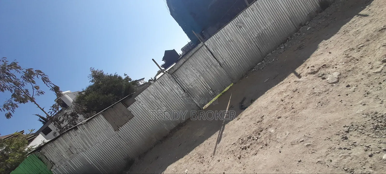 ለሽያጭ የቀረበ ቦታ ሃይሌ ጋርመንት