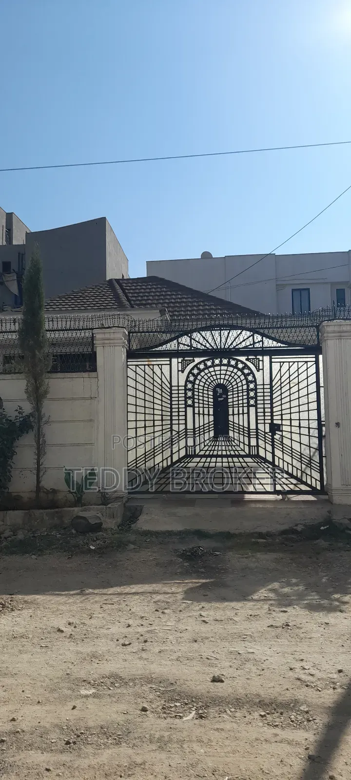 8bdrm House in Haile Garment, Nifas Silk-Lafto for sale