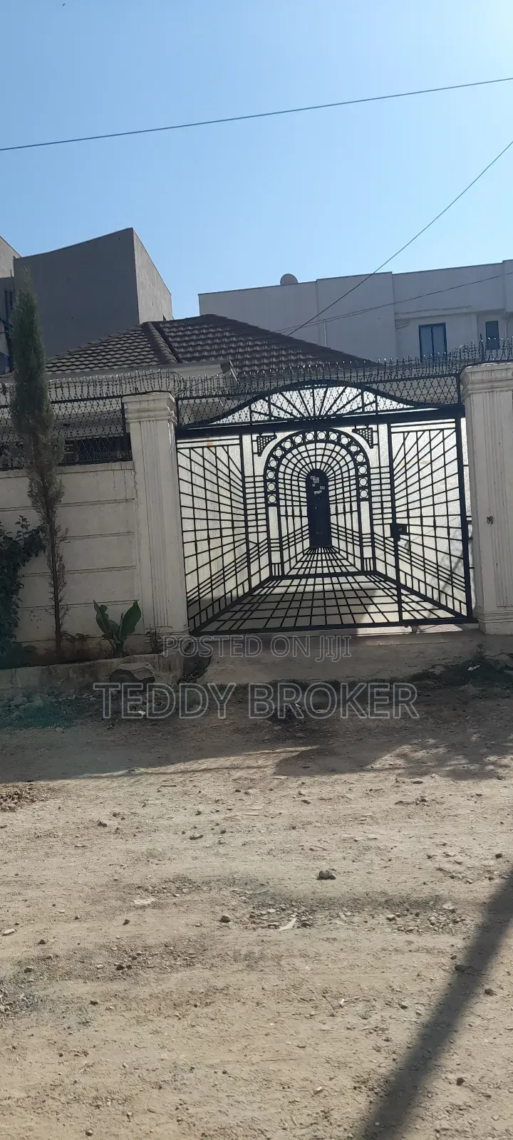 8bdrm House in Haile Garment, Nifas Silk-Lafto for sale