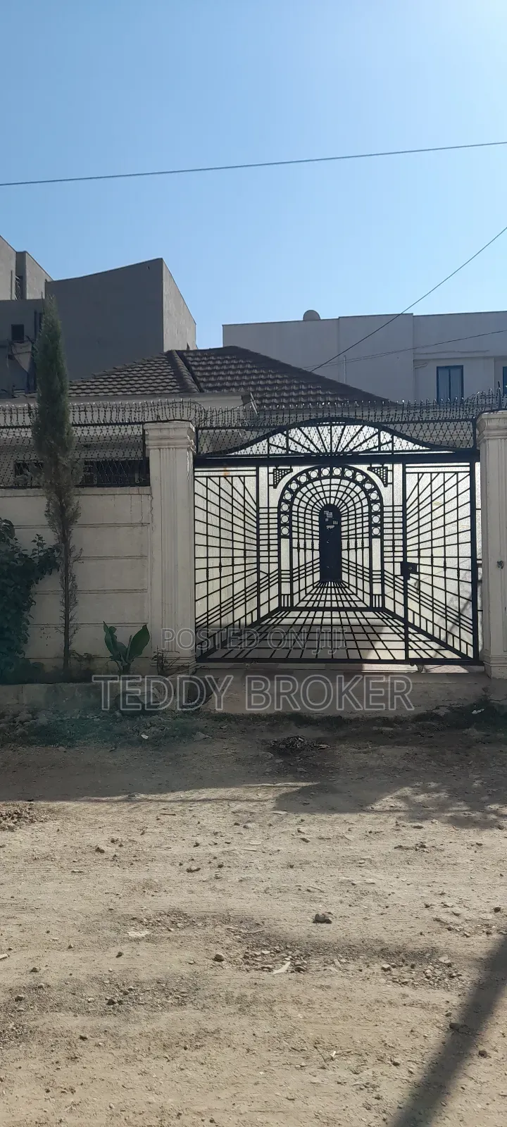 8bdrm House in Haile Garment, Nifas Silk-Lafto for sale