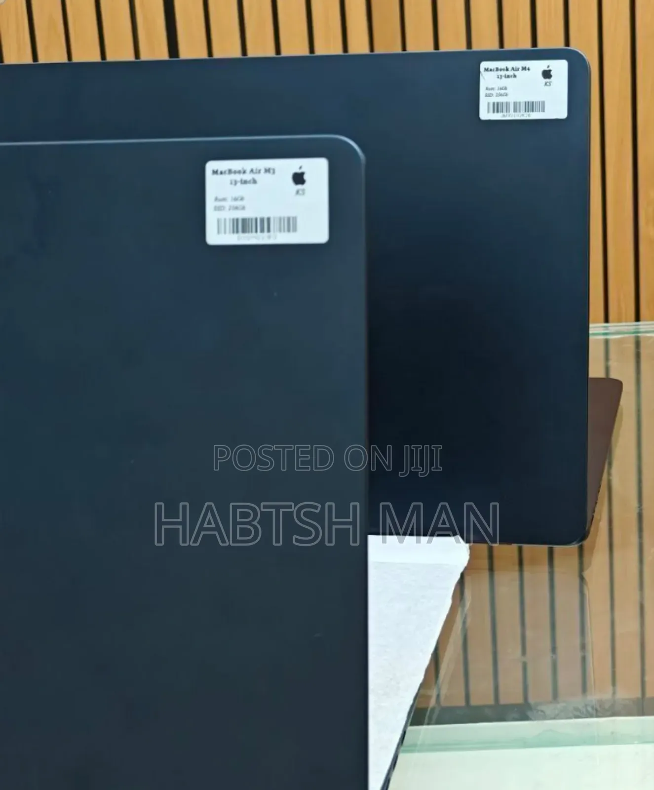 New Laptop Apple MacBook Air 2024 M3 13-Inch 8GB Apple M3 SSD 256GB