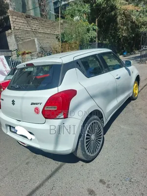 Suzuki Swift 2020 White