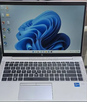 New Laptop HP EliteBook 840 G8 16GB Intel Core I7 SSD 512GB