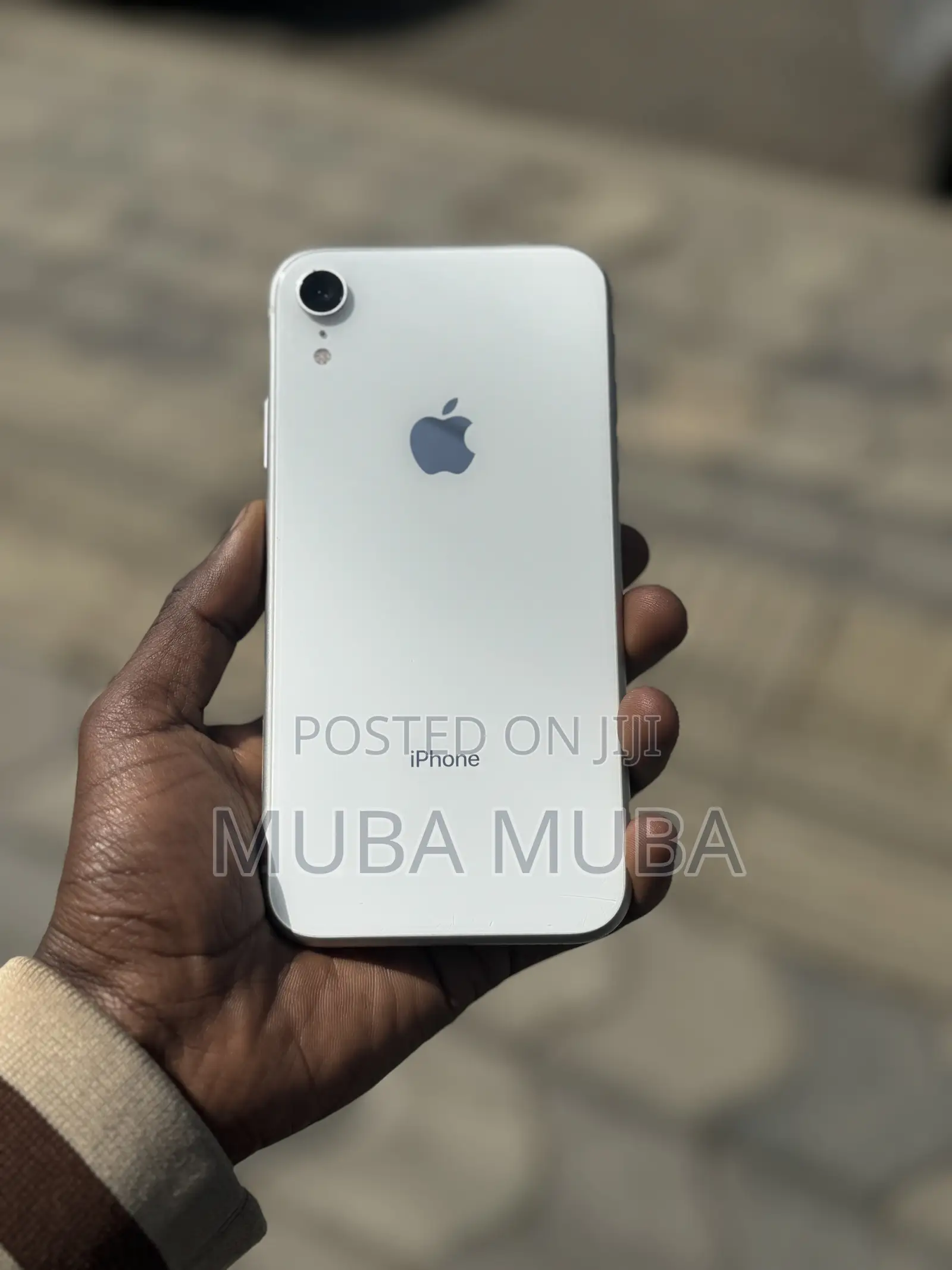 Apple iPhone XR 64 GB White