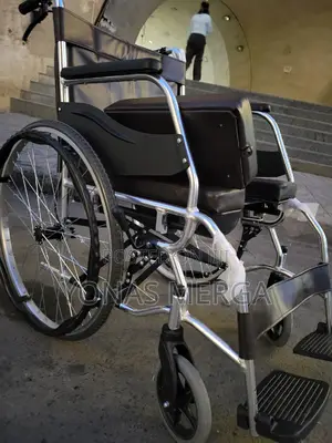 Commode Wheelchair師転toilet Wheelchair皿用 With Full Arms and Footrest