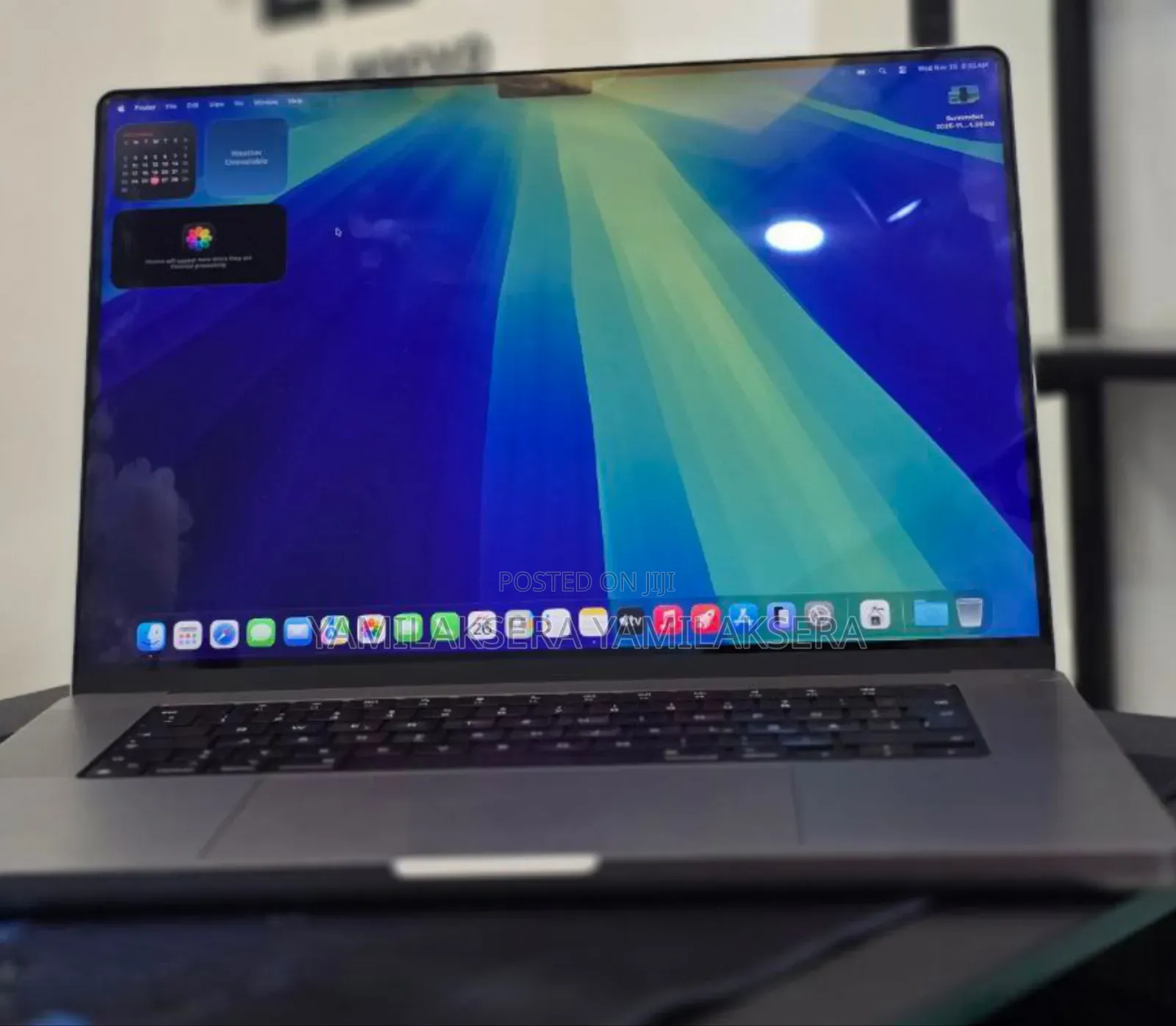 New Laptop Apple MacBook Pro M1 16GB Apple M1 Pro SSD 1T