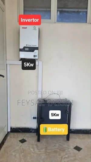 Photo - Generator Solar Inverter With Battery and Solar Panel 3.3kw