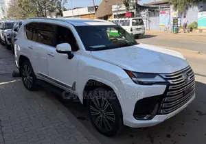 Photo - New Lexus LX LX 700h 2025 White