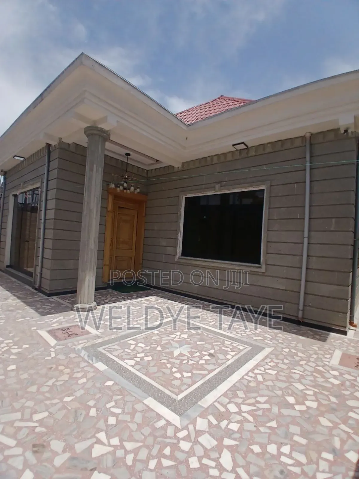 Furnished 5bdrm Villa in Yeka for sale