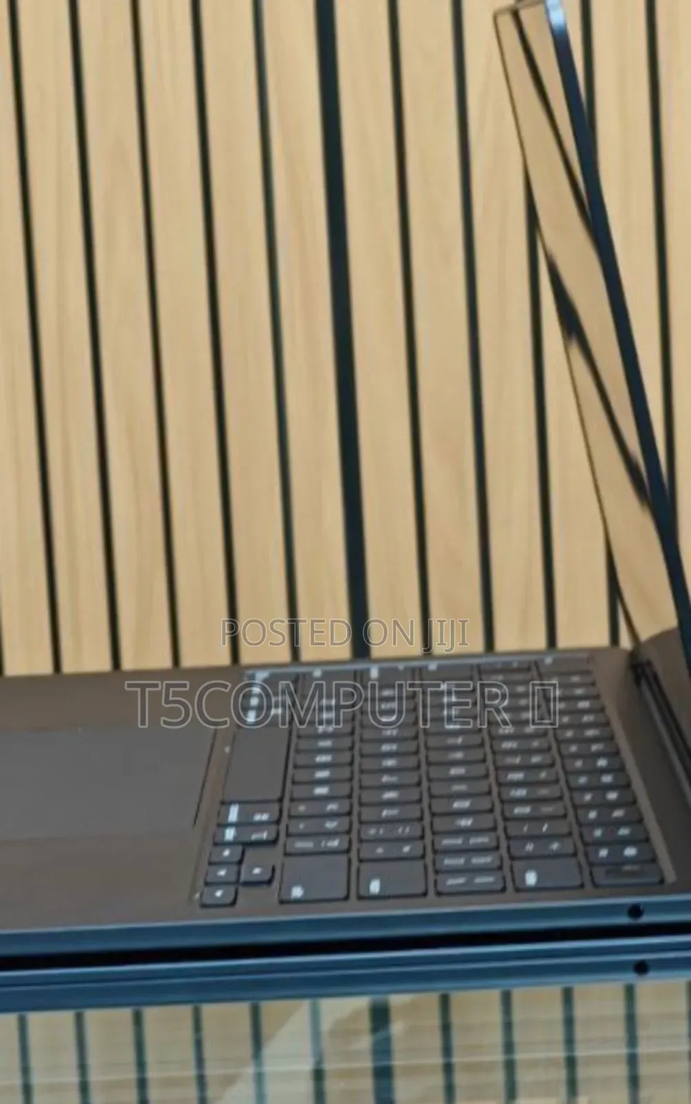 New Laptop Apple MacBook Air 2024 M3 13-Inch 8GB Apple M3 SSD 256GB