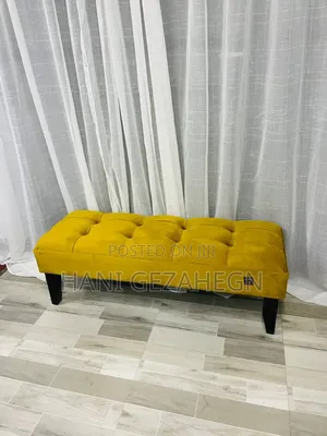 Photo - Show Furniture