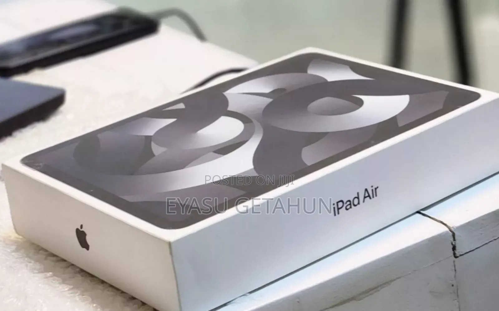 New Apple iPad Air 64 GB