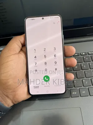 Photo - Samsung Galaxy S22 5G 128 GB Black