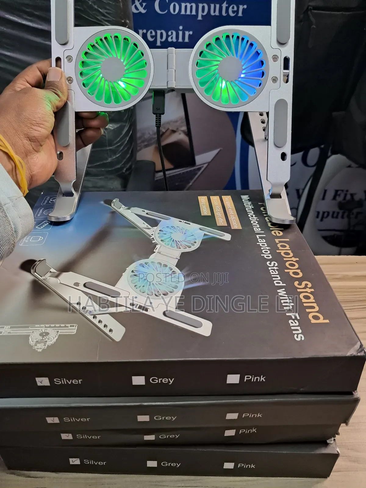 Portable and Foldable Pc and Laptop Stand