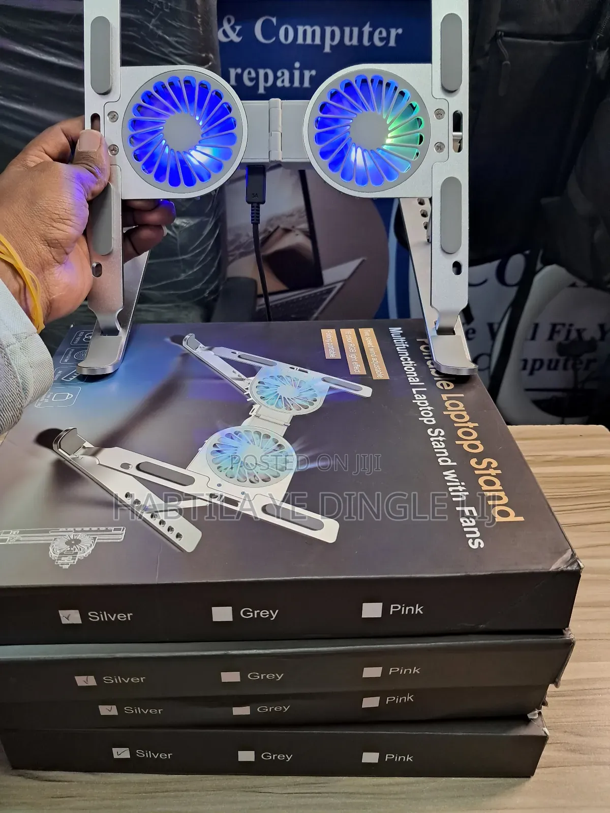 Portable and Foldable Pc and Laptop Stand