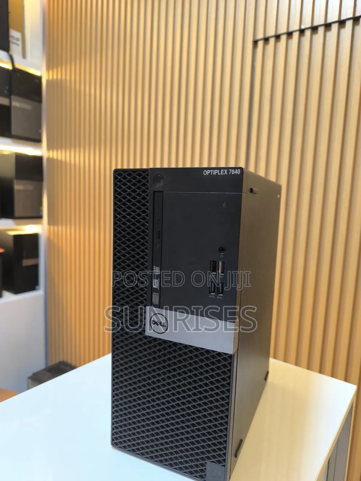 New Desktop Computer Dell OptiPlex 7040 8GB Intel Core I5 HDD 1T