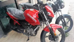 Photo - New Hero Glamour 2025 Red