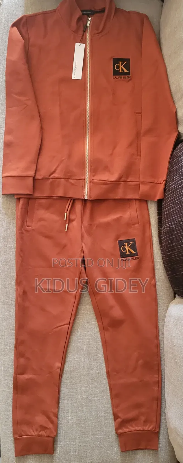 # New Tracksuit Orginal Calvin Klein Jeans Ck Urgent 50% Discount