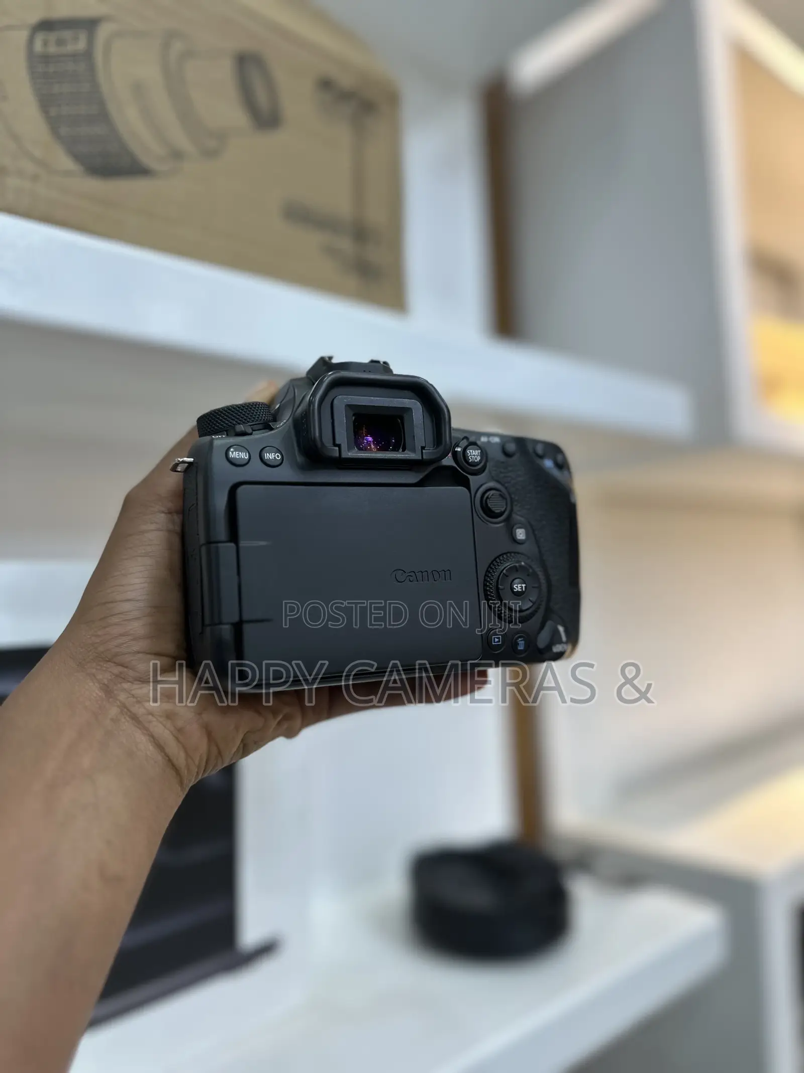 Canon Eos 90d 18-135mm Usm DSLR Camera