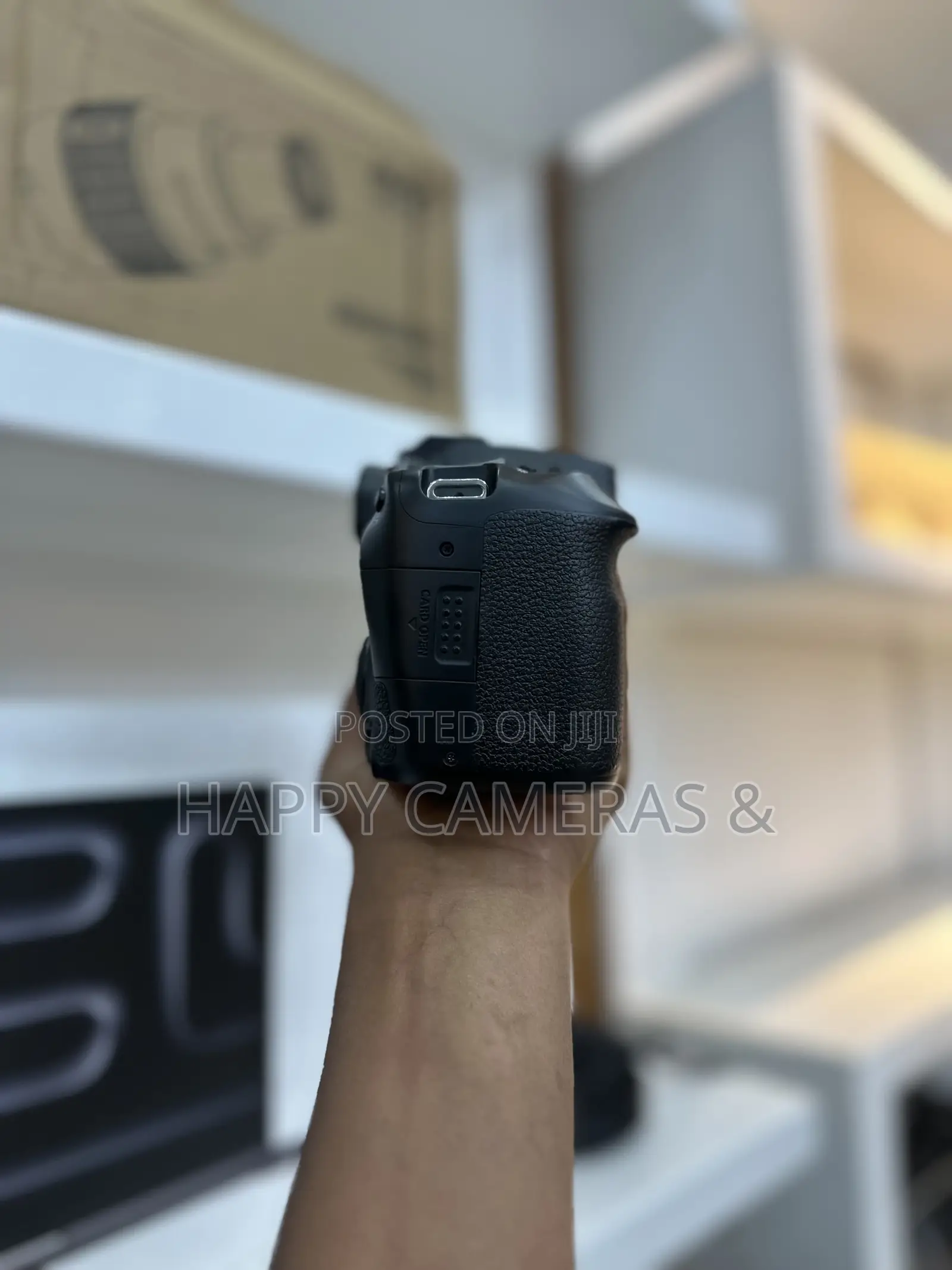 Canon Eos 90d 18-135mm Usm DSLR Camera