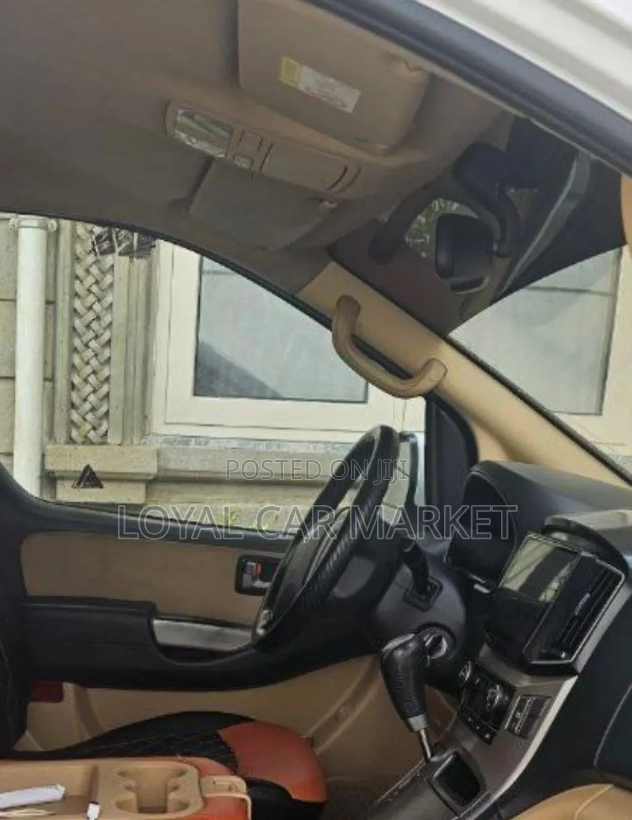 Hyundai H1 2021 White