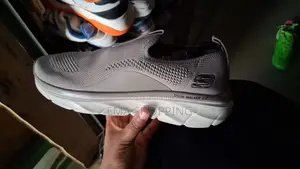 Photo - Skechers d'Lux Walker 2.0