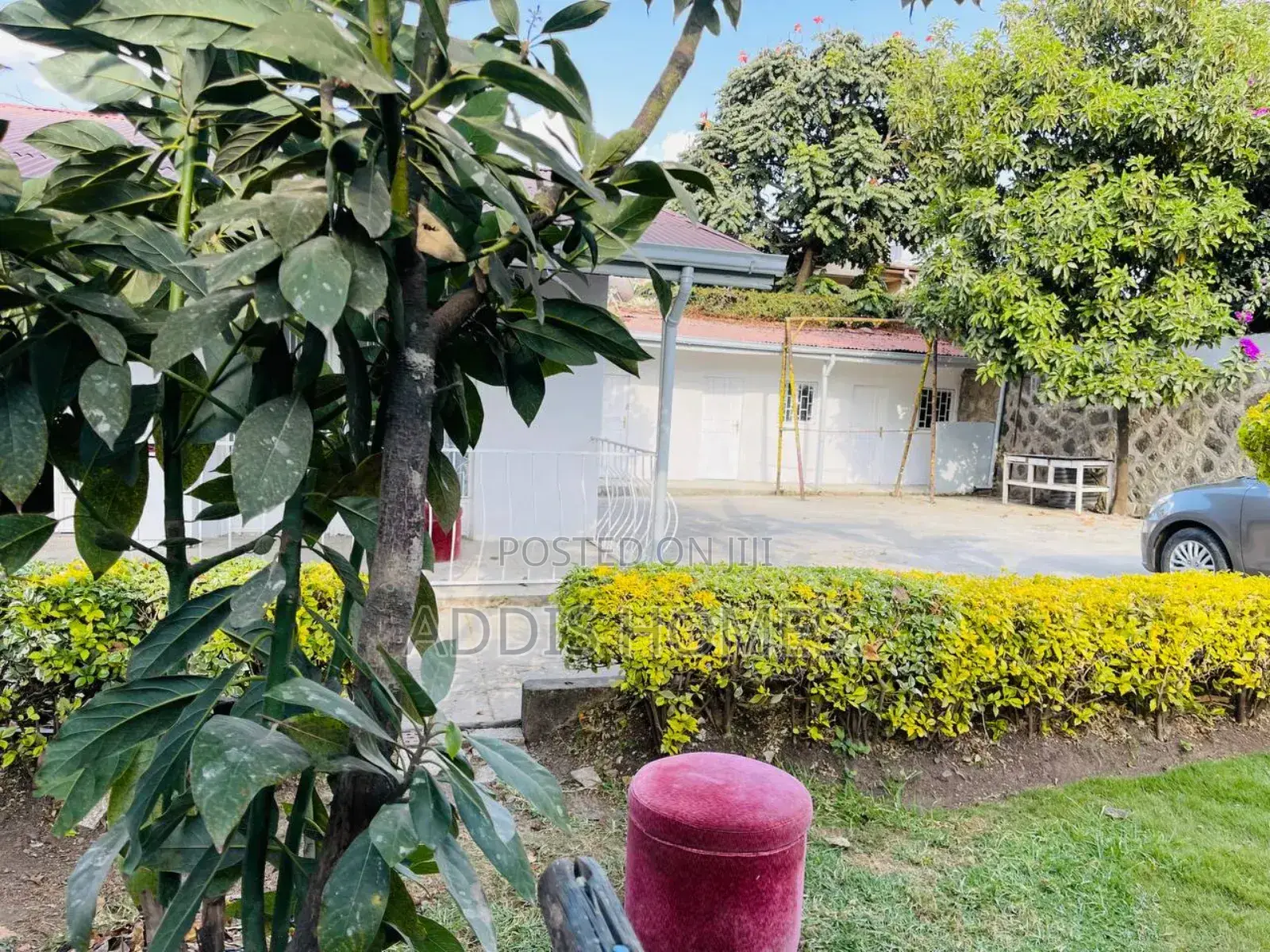 Furnished 3bdrm Villa in Bole for rent