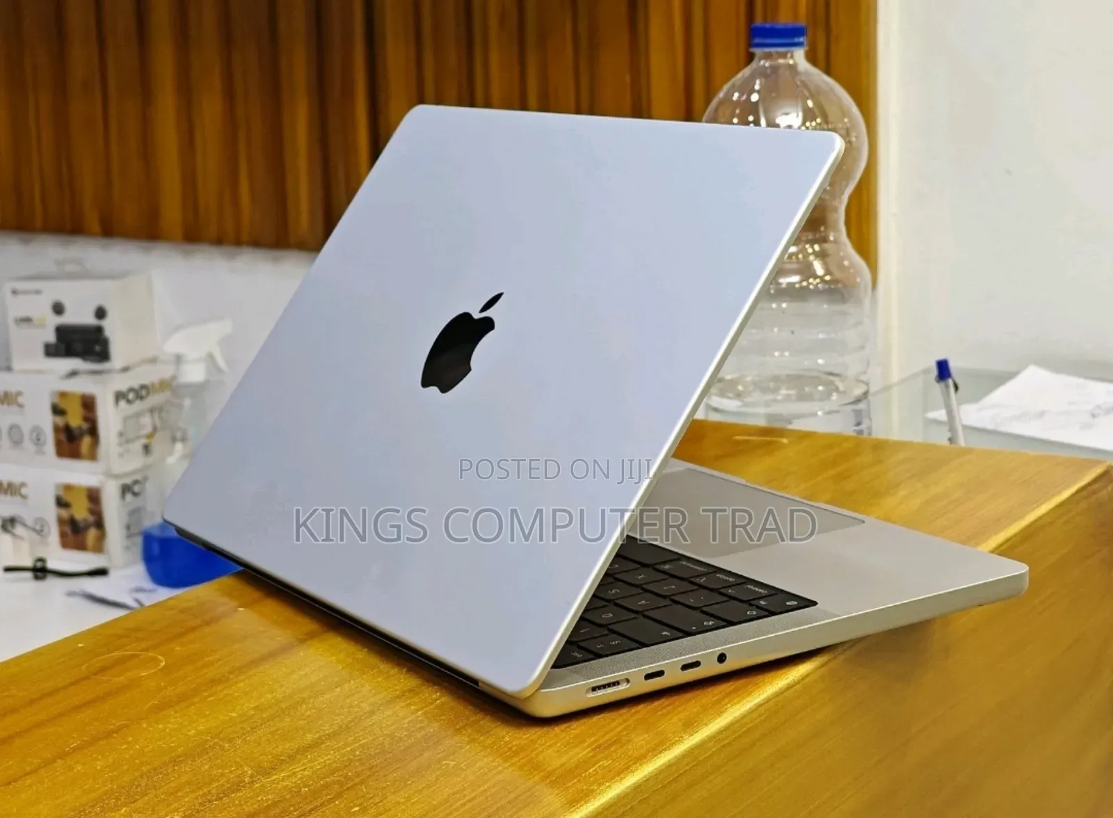 New Laptop Apple MacBook Pro M1 32GB Intel Core M SSD 1T