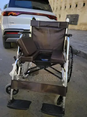 Aluminium Wheelchair With Commode畑台wheelchair露円wheelchair፰妏wheelchair