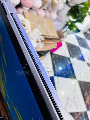 New Laptop HP EliteBook 1040 G8 16GB Intel Core I7 SSD 512GB