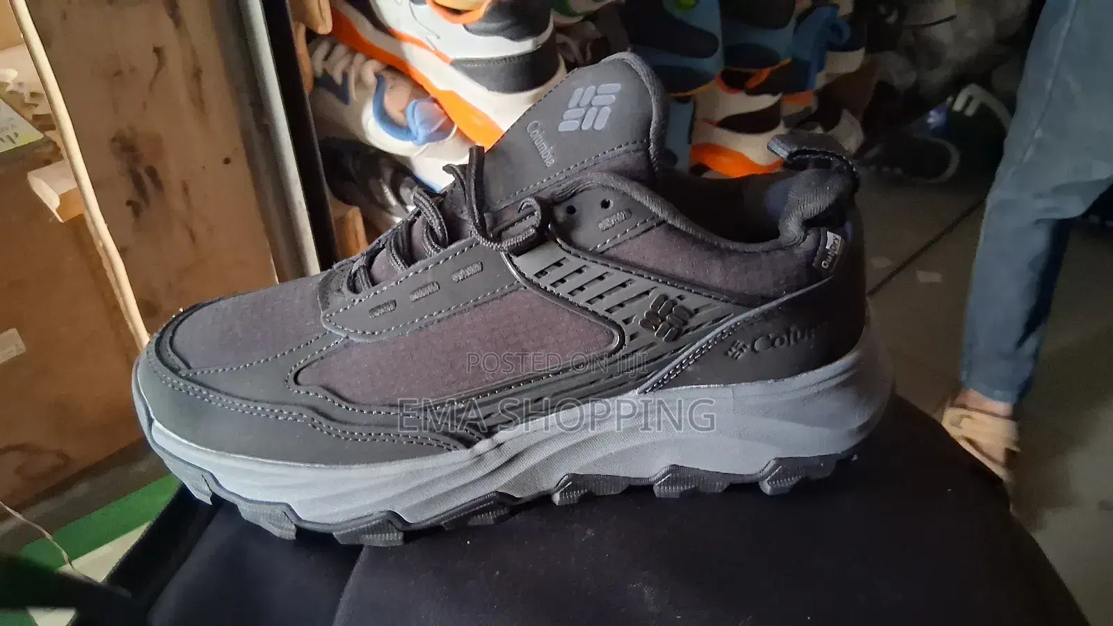 Columbia Men's Hatana Max Outdry Hiking Shoes.