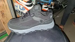 Columbia Men's Hatana Max Outdry Hiking Shoes.