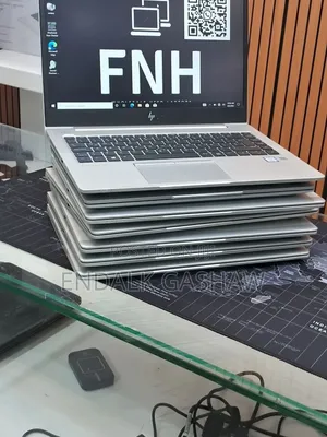 Photo - New Laptop HP EliteBook 840 16GB Intel Core I5 SSD 512GB