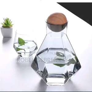7pcs Glass Water Set ውብ የሆነ የውሃ እንዲሁም ፈሳሽ መጠጦች ማቅረቢያ