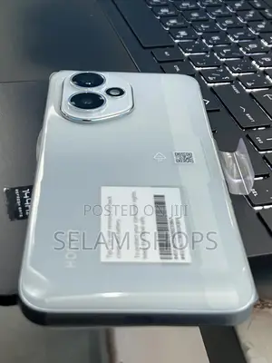 Photo - New Honor 400 Pro 512 GB Silver