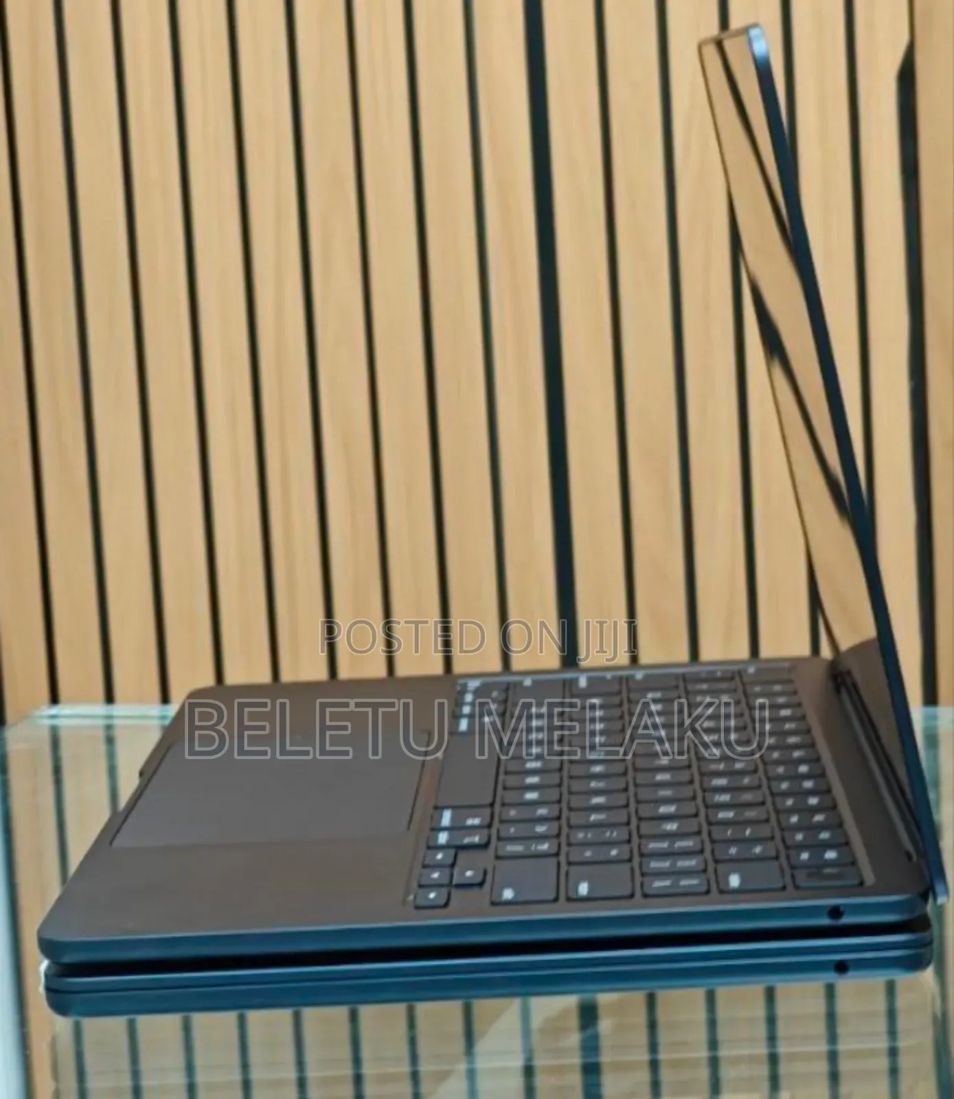 New Laptop Apple MacBook Air 2024 M3 13-Inch 8GB Apple M3 SSD 256GB