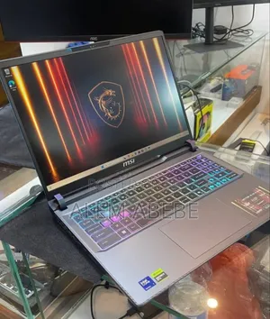 New Laptop MSI Vector 16 HX AI A2XWIG 16GB Intel Core Ultra 7 SSD 1T