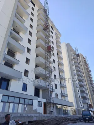 4bdrm Apartment in ጊዮን, Kirkos for sale