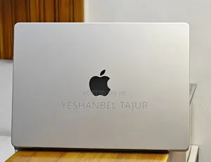 New Laptop Apple MacBook Pro M1 32GB Apple M1 Pro SSD 1T