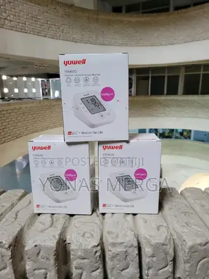 Photo - Blood Pressure Monitor包都electricity Connection + Batteries Included