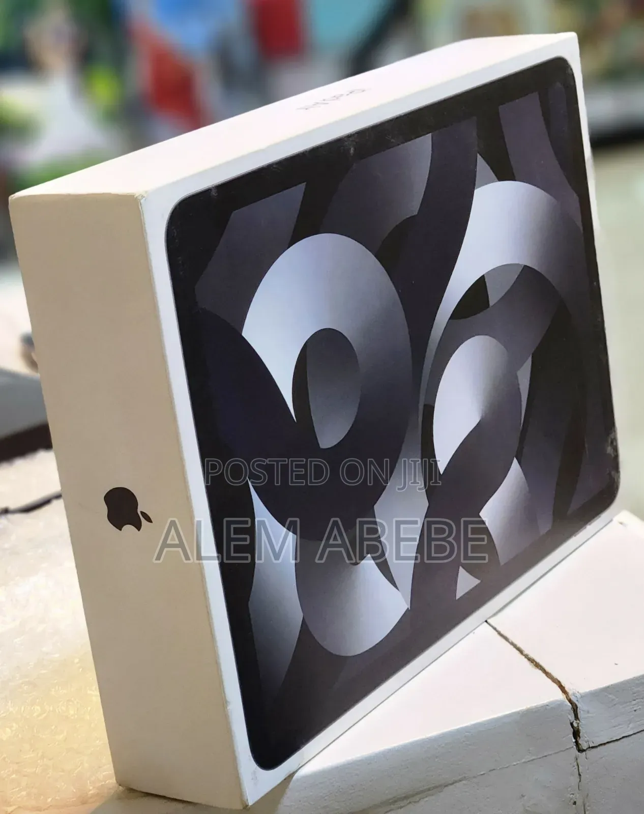 New Apple iPad Air 64 GB